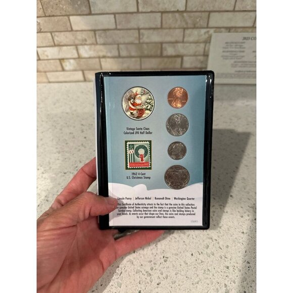 2023‎ Santa Coin Collectible Greeting Card - Picture 3 of 3